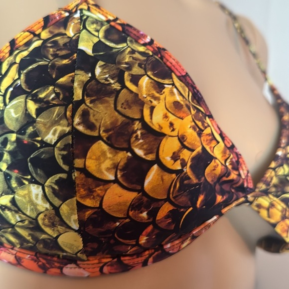 Beautiful Bikini Set Large NWT Made in Brazil - Picture 7 of 7